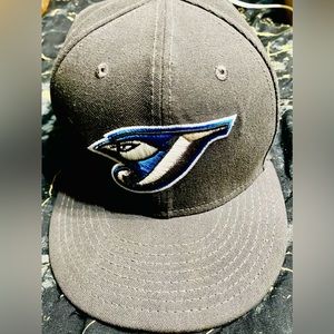 MLB Toronto Blue Jays 2004 COOPERSTOWN  fitted Hat by New Era Size 7 5/8